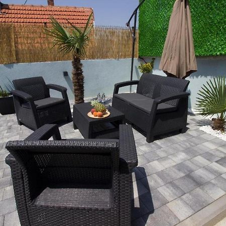 Summer House With Heated Swimming Pool Mostar Exterior foto